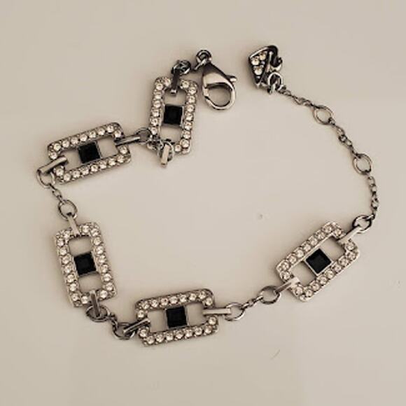 Swarovski Remix Bracelet Rhodium Plated with Clear and Jet Crystals Swan Signed - Picture 6 of 7